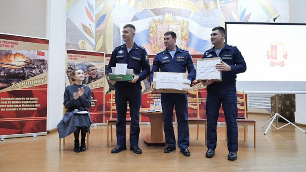 Около 400 студентов пришли на «Диалог с Героями» в Иванове
